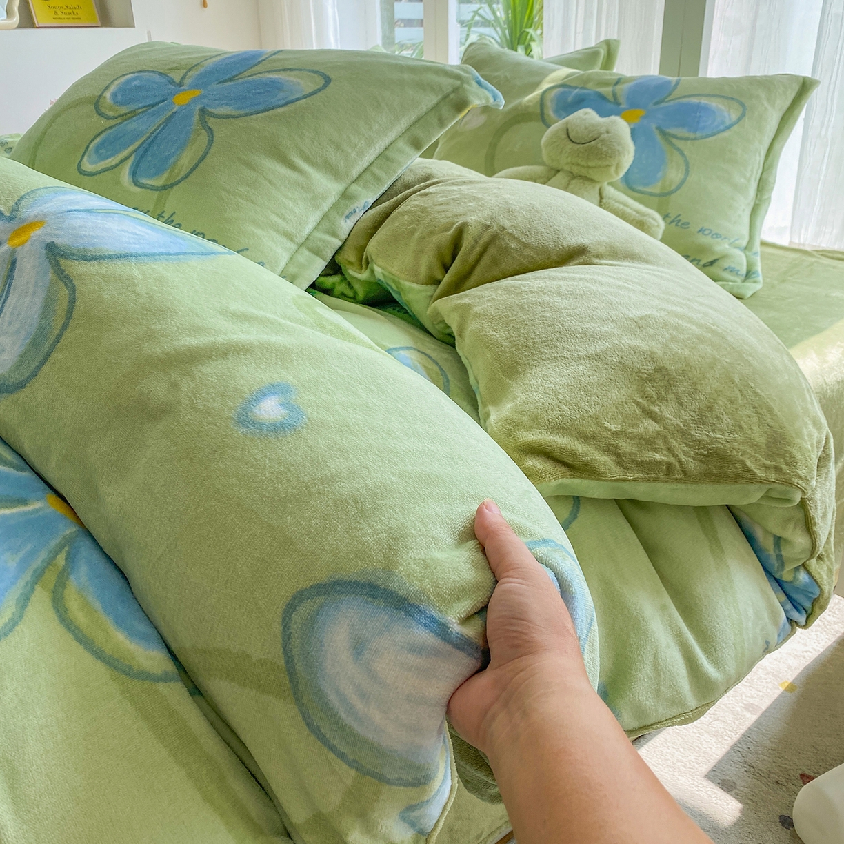 91家纺网 家纺一手货源 找家纺 梵克保罗 2025新款A类高克重牛奶绒印花四件套（包含买家秀） 心花路放