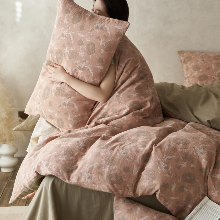 91家纺网 家纺一手货源 找家纺 宜代光年 2025新款彩色色织大提花纱布四件套 花枝棠-粉