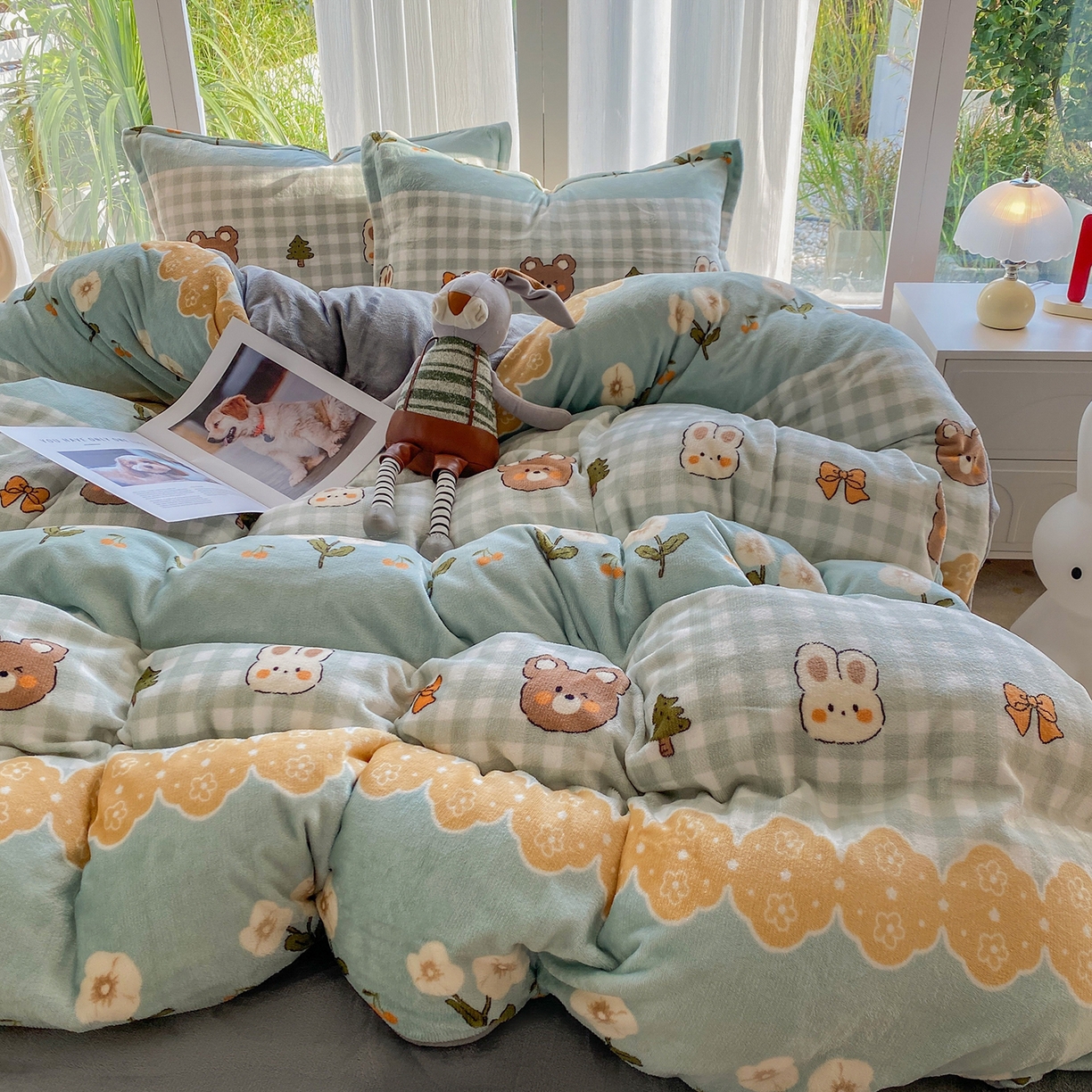 91家纺网 家纺一手货源 找家纺 梵克保罗 2025新款A类高克重牛奶绒印花四件套（包含买家秀） 熊兔花园兰