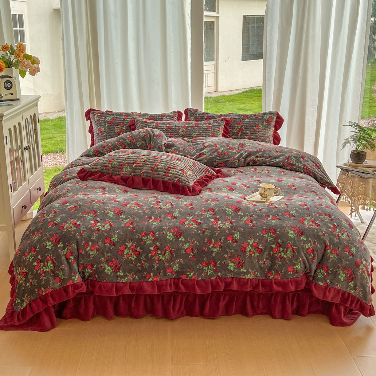 91家纺网 家纺一手货源 找家纺 （总）美梦家纺 2025新款花边牛奶绒床盖四件套