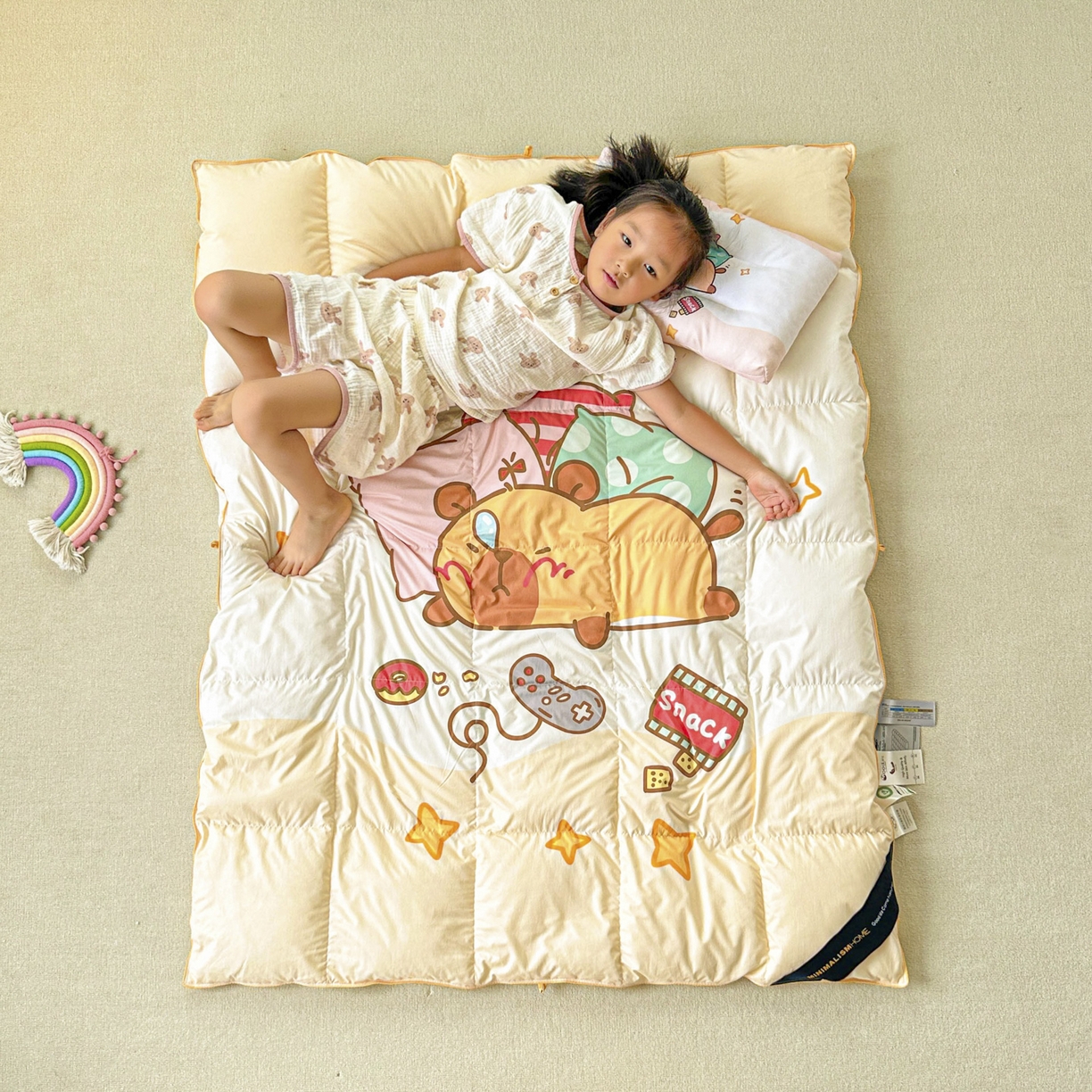 91家纺网 家纺一手货源 找家纺 暖羽屋羽绒馆 2025新款真抗菌防螨95白鸭绒儿童学生被芯羽绒被冬被婴幼儿园小被子被子被芯 放假的快乐2