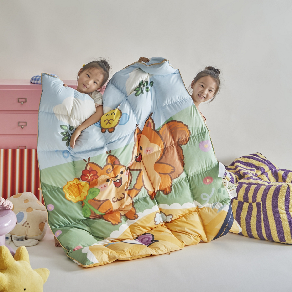 91家纺网 家纺一手货源 找家纺 暖羽屋羽绒馆 2025新款真抗菌防螨95白鸭绒儿童学生被芯羽绒被冬被婴幼儿园小被子被子被芯 两只松鼠2