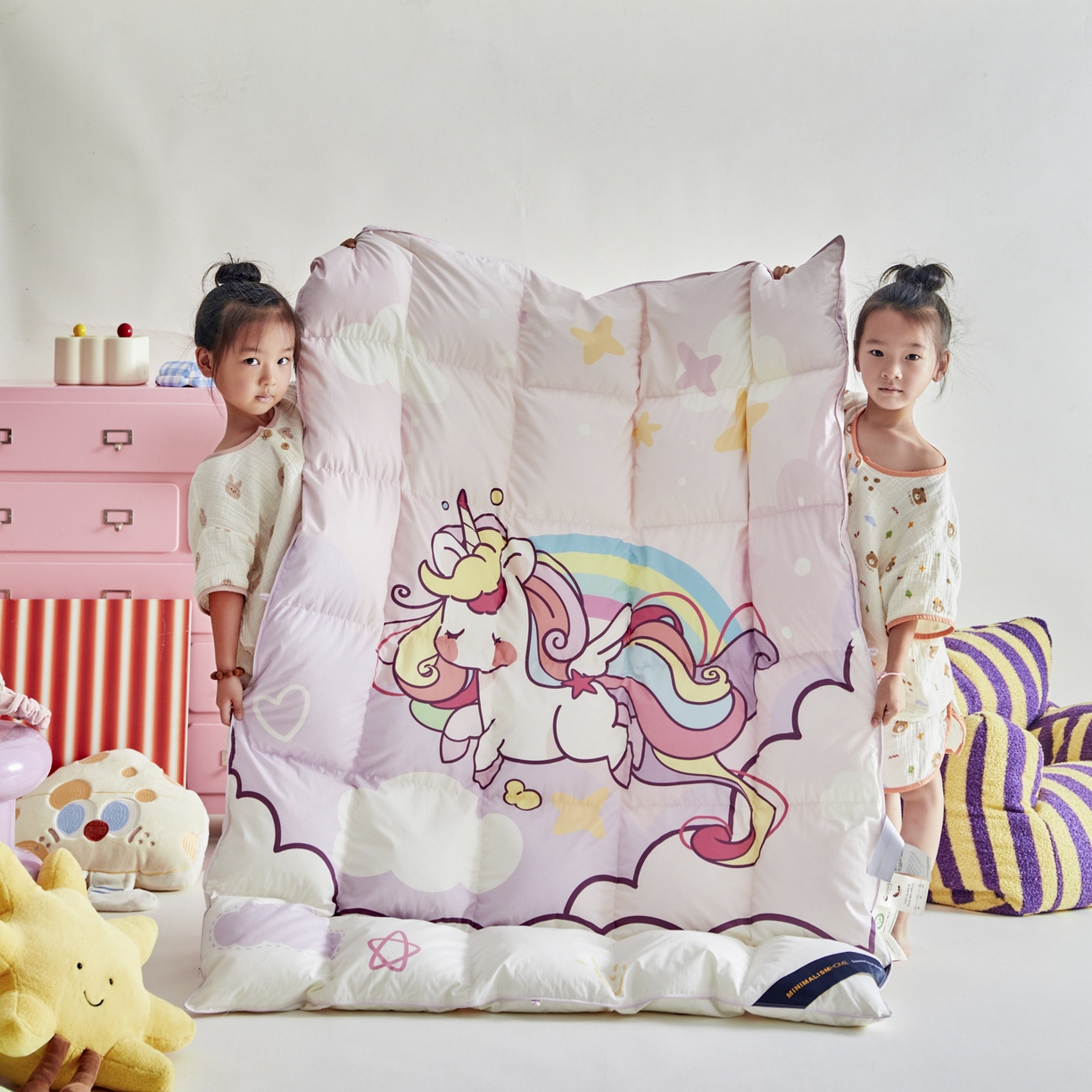 91家纺网 家纺一手货源 找家纺 暖羽屋羽绒馆 2025新款真抗菌防螨95白鸭绒儿童学生被芯羽绒被冬被婴幼儿园小被子被子被芯 云端小马儿2