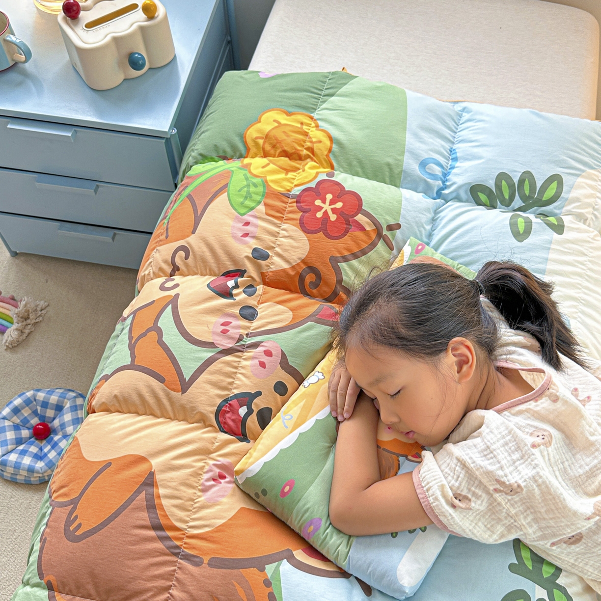 91家纺网 家纺一手货源 找家纺 暖羽屋羽绒馆 2025新款真抗菌防螨95白鸭绒儿童学生被芯羽绒被冬被婴幼儿园小被子被子被芯 两只松鼠