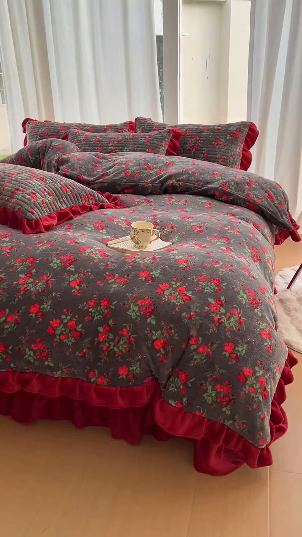 91家纺网 家纺一手货源 找家纺 （总）美梦家纺 2025新款花边牛奶绒床盖四件套