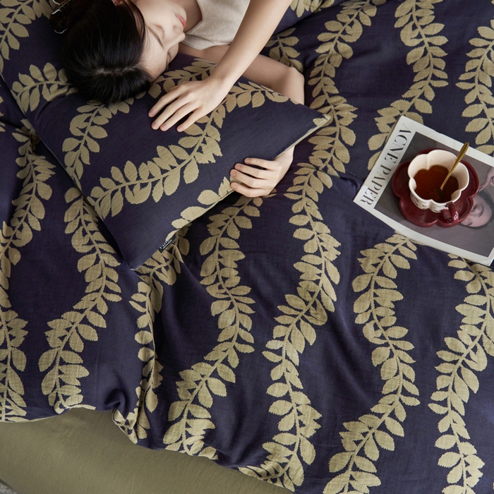 91家纺网 家纺一手货源 找家纺 宜代光年 2025新款彩色色织大提花纱布四件套 南洛枝