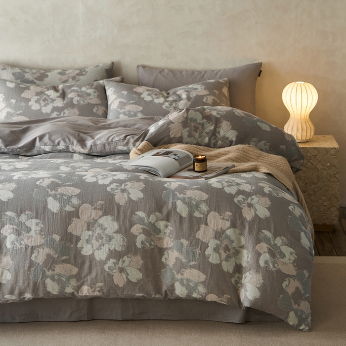 91家纺网 家纺一手货源 找家纺 宜代光年 2025新款彩色色织大提花纱布四件套 南湘-灰