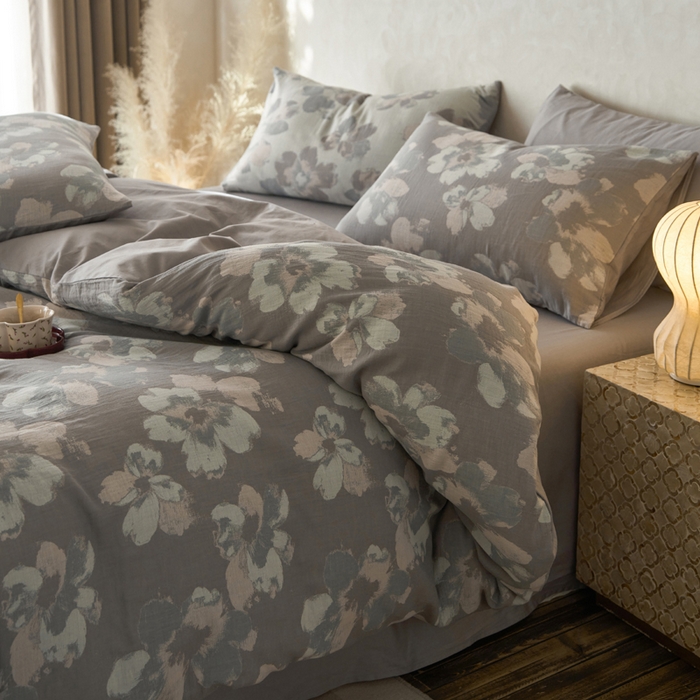 91家纺网 家纺一手货源 找家纺 宜代光年 2025新款彩色色织大提花纱布四件套 南湘-灰