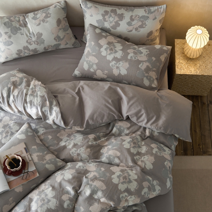 91家纺网 家纺一手货源 找家纺 宜代光年 2025新款彩色色织大提花纱布四件套 南湘-灰