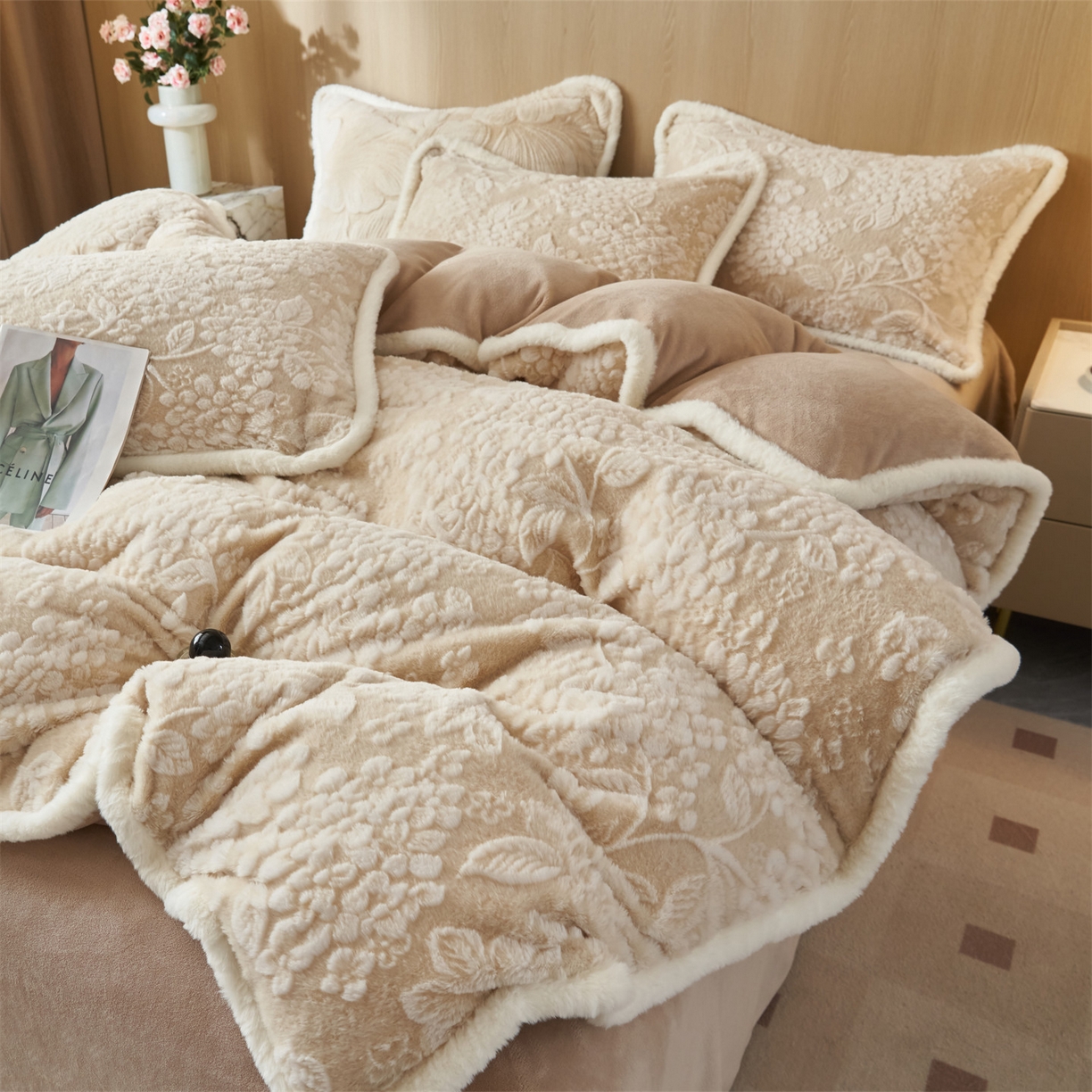 91家纺网 家纺一手货源 找家纺 金鹰 2025新款A类兔毛绒烂花四件套牛奶绒四件套加厚保暖绒套件 花开富贵