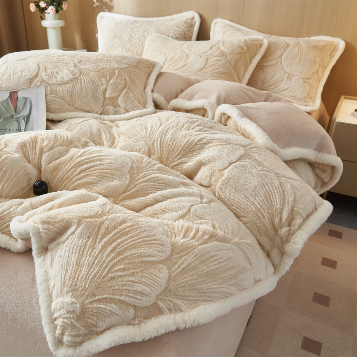 91家纺网 家纺一手货源 找家纺 金鹰 2025新款A类兔毛绒烂花四件套牛奶绒四件套加厚保暖绒套件 普罗旺斯