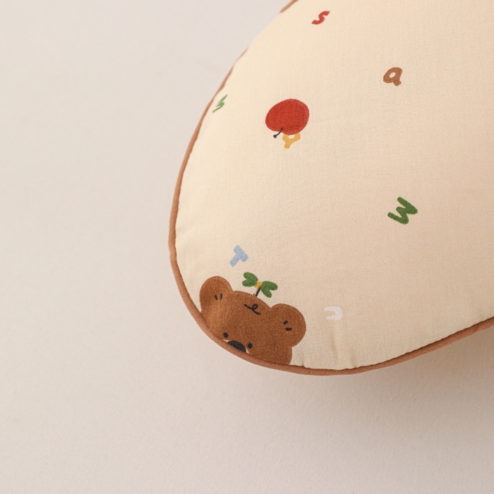 91家纺网 家纺一手货源 找家纺 芯奇想 2025新款伴睡枕小朋友分房推荐全棉豌豆荚长抱枕双人长枕 小熊