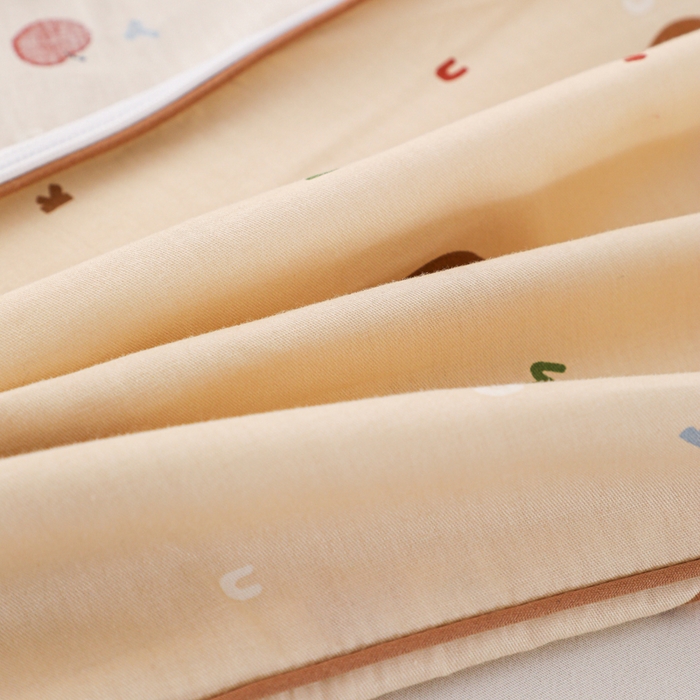 91家纺网 家纺一手货源 找家纺 芯奇想 2025新款伴睡枕小朋友分房推荐全棉豌豆荚长抱枕双人长枕 小熊