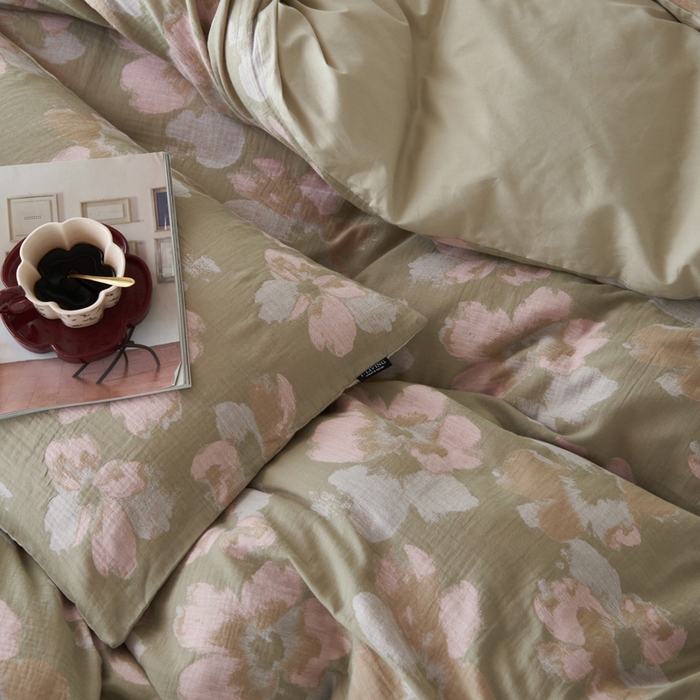 91家纺网 家纺一手货源 找家纺 宜代光年 2025新款彩色色织大提花纱布四件套 南湘-绿