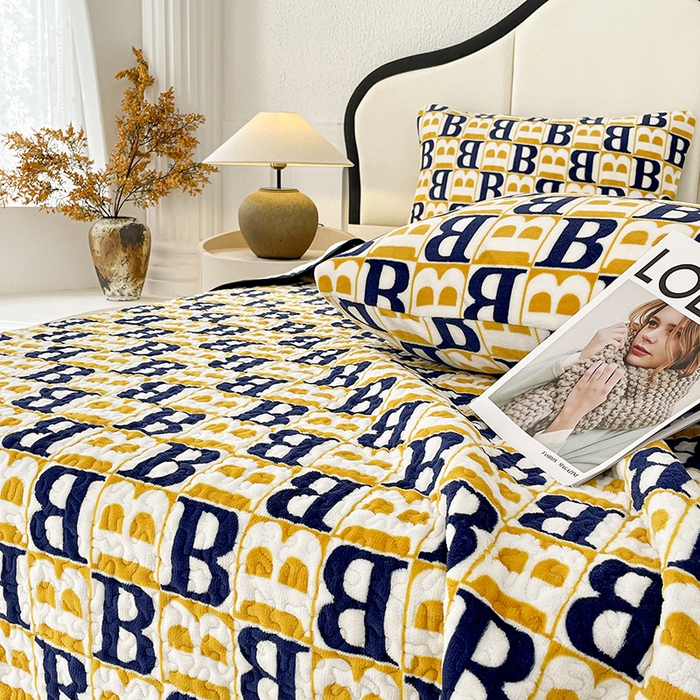 91家纺网 家纺一手货源 找家纺 大渔生活 2025新款高克重牛奶绒夹棉床盖单床盖床盖单件 剑桥