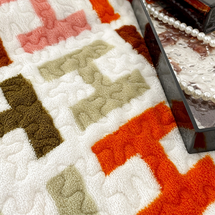 91家纺网 家纺一手货源 找家纺 大渔生活 2025新款高克重牛奶绒夹棉床盖单床盖床盖单件 爱马仕