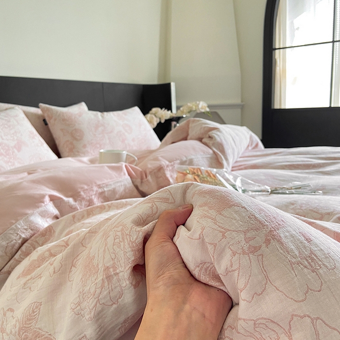 91家纺网 家纺一手货源 找家纺 宜代光年 2025新款60S水洗棉单被套 牡丹-粉