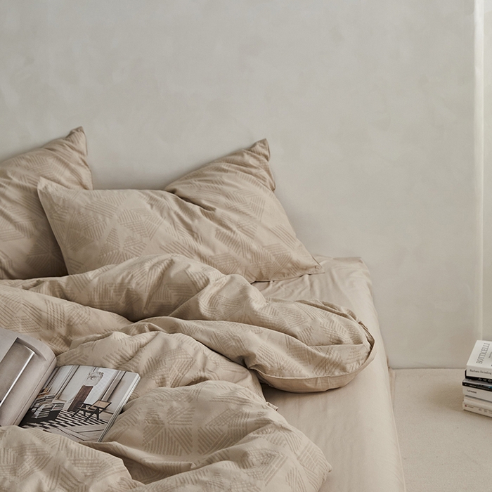 91家纺网 家纺一手货源 找家纺 宜代光年 2025新款60S水洗棉单被套 卡曼