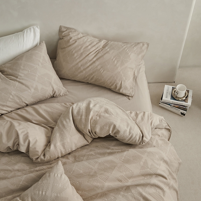 91家纺网 家纺一手货源 找家纺 宜代光年 2025新款60S水洗棉单被套 卡曼