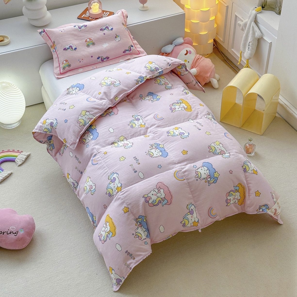 91家纺网 家纺一手货源 找家纺 暖羽屋羽绒馆 2025新款95白鸭绒被芯A类被子儿童羽绒被学生婴幼儿园小被芯 星空独角兽