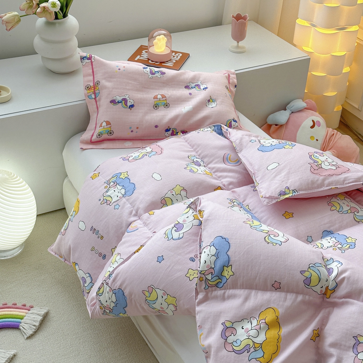 91家纺网 家纺一手货源 找家纺 暖羽屋羽绒馆 2025新款95白鸭绒被芯A类被子儿童羽绒被学生婴幼儿园小被芯 星空独角兽