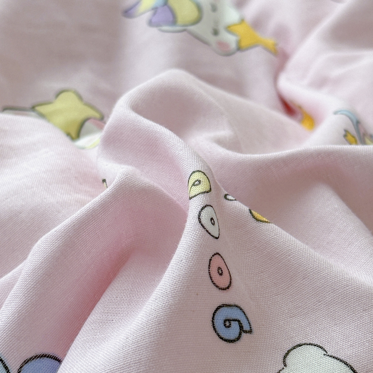 91家纺网 家纺一手货源 找家纺 暖羽屋羽绒馆 2025新款95白鸭绒被芯A类被子儿童羽绒被学生婴幼儿园小被芯 星空独角兽