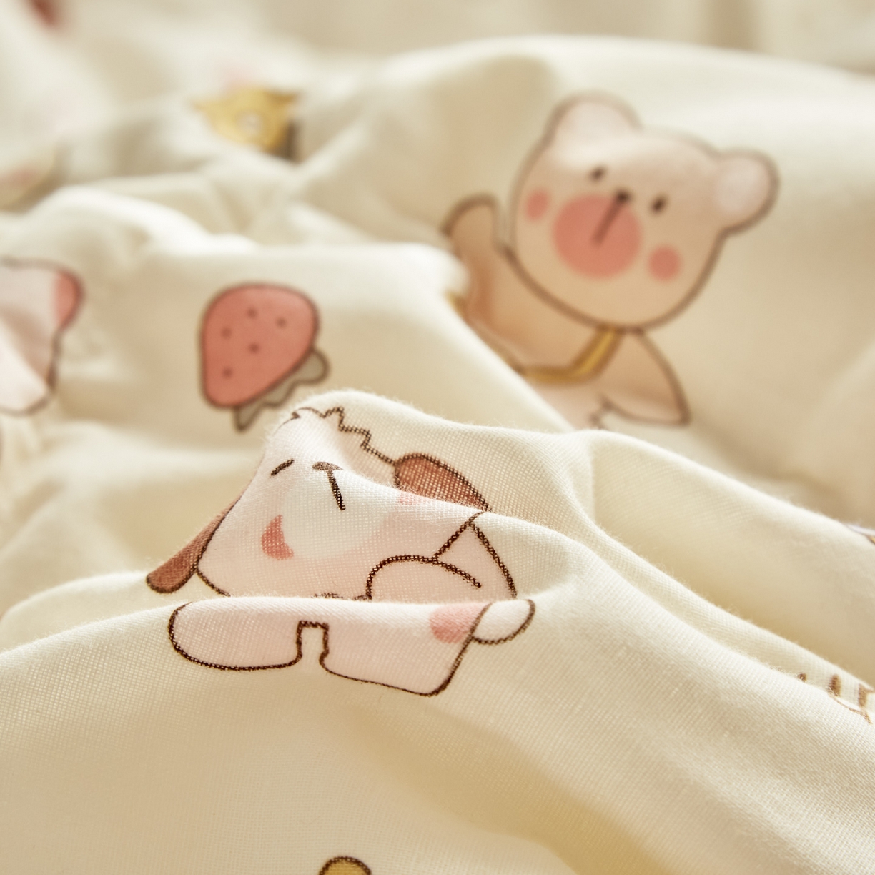 91家纺网 家纺一手货源 找家纺 暖羽屋羽绒馆 2025新款95白鸭绒被芯A类被子儿童羽绒被学生婴幼儿园小被芯 快乐伙伴