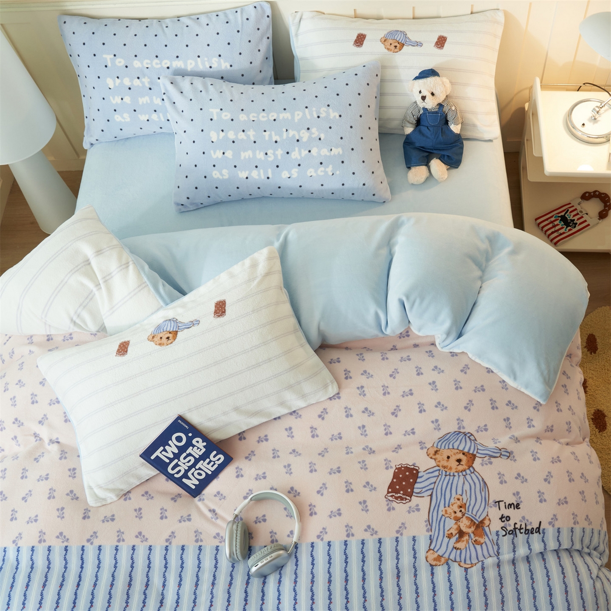 91家纺网 家纺一手货源 找家纺 金鹰 202新款A类数码印花卡通牛奶绒四件套 泰迪熊