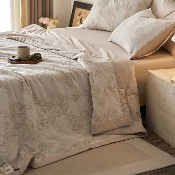 91家纺网 家纺一手货源 找家纺 （总）宜代光年 2025新款60s水洗棉全棉提花夏被