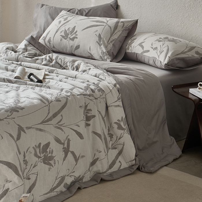 91家纺网 家纺一手货源 找家纺 （总）宜代光年 2025新款60s水洗棉全棉提花夏被