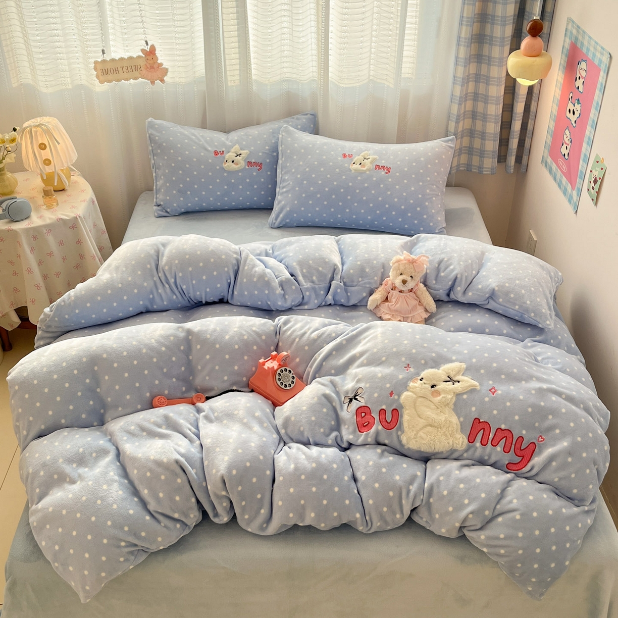 91家纺网 家纺一手货源 找家纺 （总）红嘴企鹅 2025新款精致贴布绣牛奶绒四件套