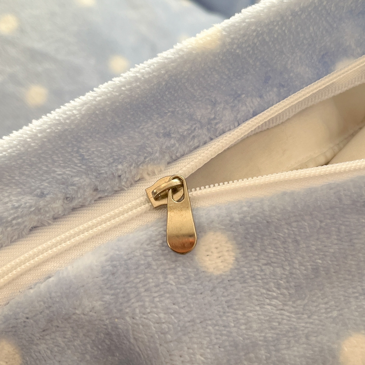 91家纺网 家纺一手货源 找家纺 红嘴企鹅 2025新款精致贴布绣牛奶绒四件套 Bunny兔-蓝