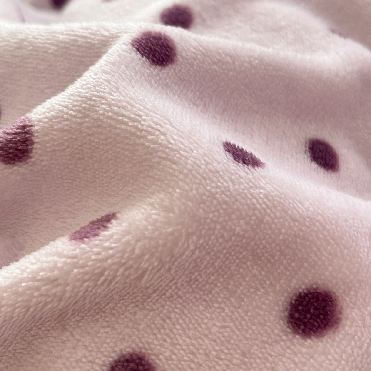 91家纺网 家纺一手货源 找家纺 红嘴企鹅 2025新款精致贴布绣牛奶绒四件套 Cute狗-紫