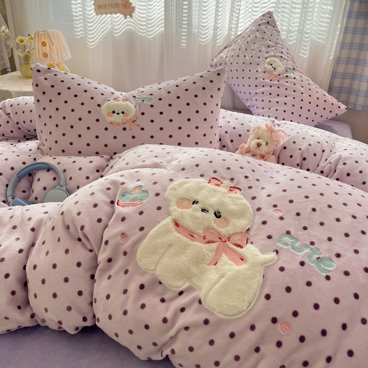 91家纺网 家纺一手货源 找家纺 红嘴企鹅 2025新款精致贴布绣牛奶绒四件套 Cute狗-紫