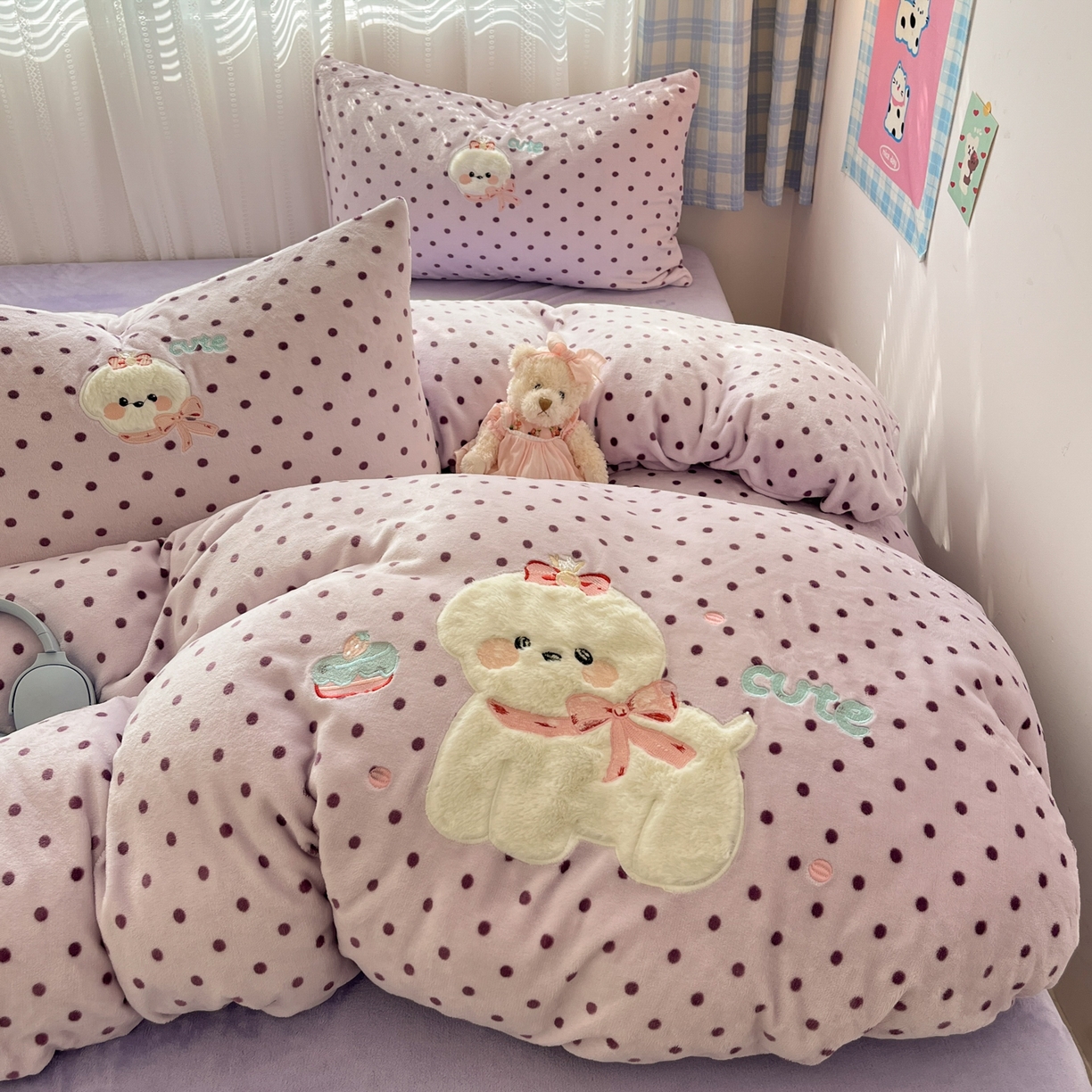 91家纺网 家纺一手货源 找家纺 红嘴企鹅 2025新款精致贴布绣牛奶绒四件套 Cute狗-紫
