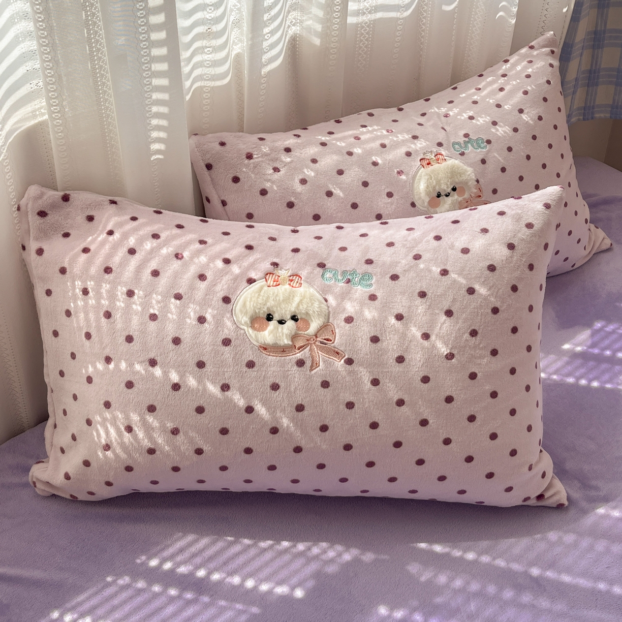 91家纺网 家纺一手货源 找家纺 红嘴企鹅 2025新款精致贴布绣牛奶绒四件套 Cute狗-紫