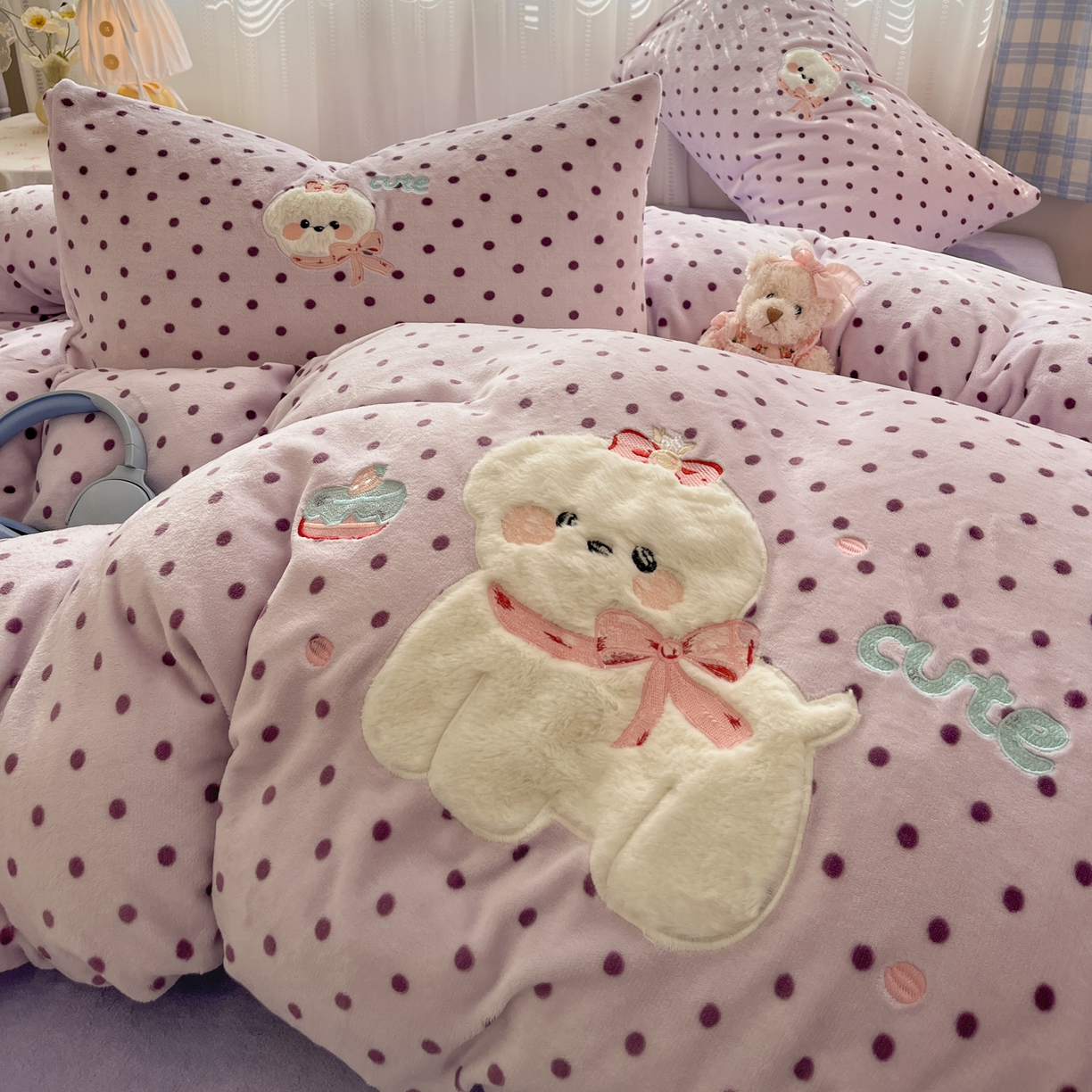 91家纺网 家纺一手货源 找家纺 红嘴企鹅 2025新款精致贴布绣牛奶绒四件套 Cute狗-紫