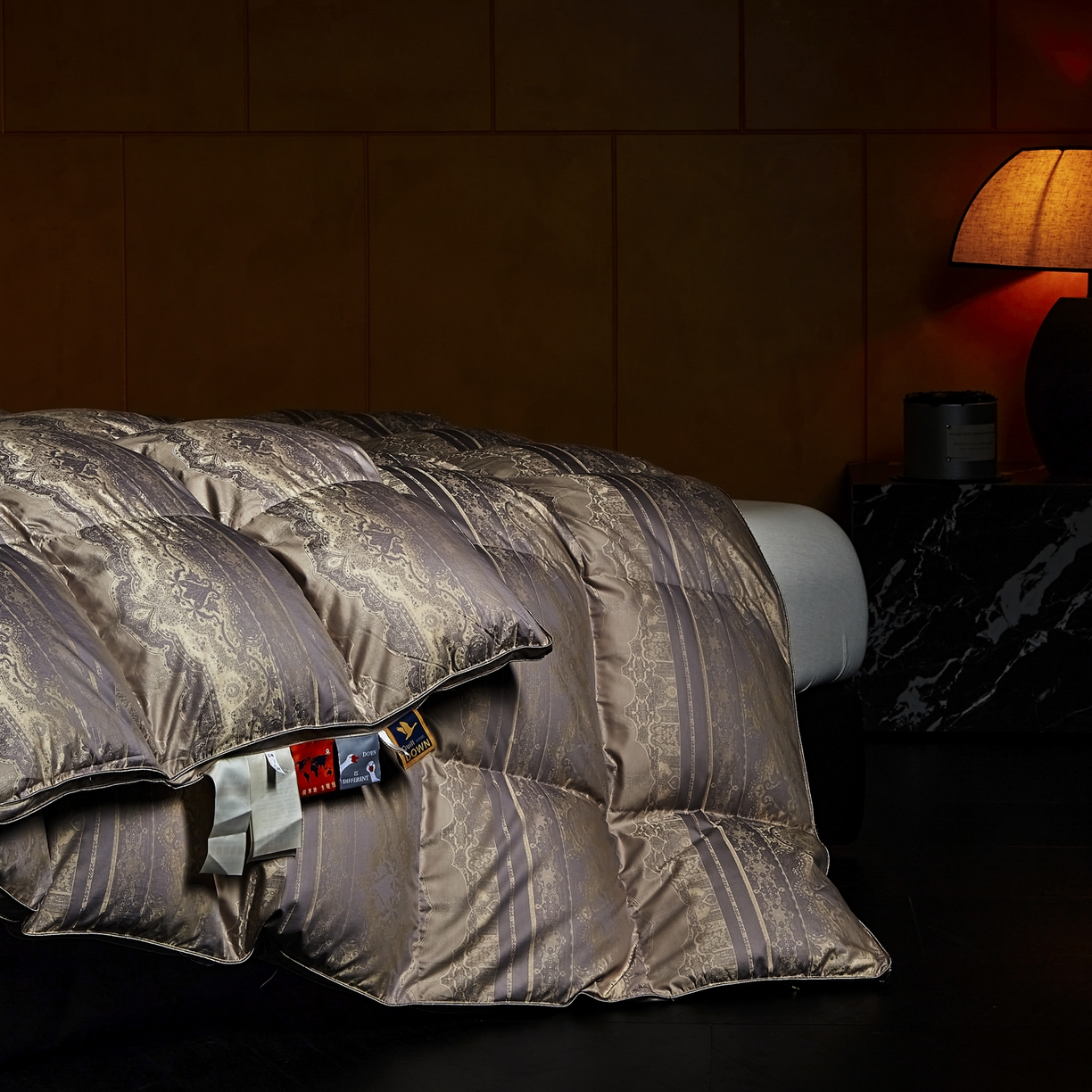 91家纺网 家纺一手货源 找家纺 （总）暖羽屋羽绒馆 2025新款国标绒子95白鸭绒羽绒被子双人鸭绒被2米家用双人被芯被子