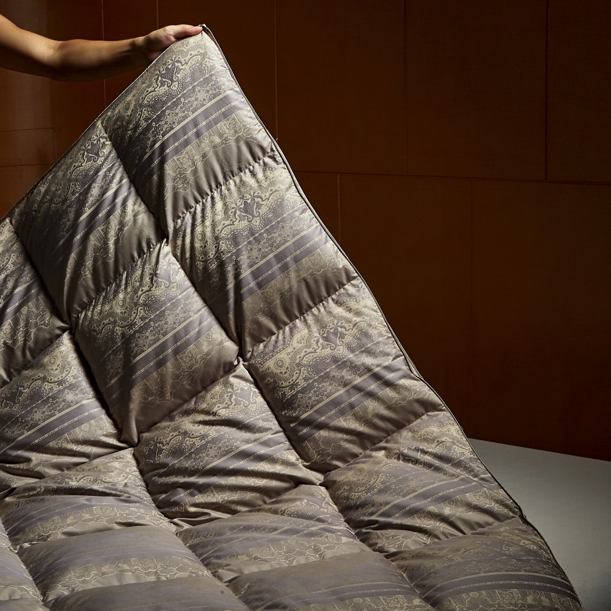 91家纺网 家纺一手货源 找家纺 （总）暖羽屋羽绒馆 2025新款国标绒子95白鸭绒羽绒被子双人鸭绒被2米家用双人被芯被子