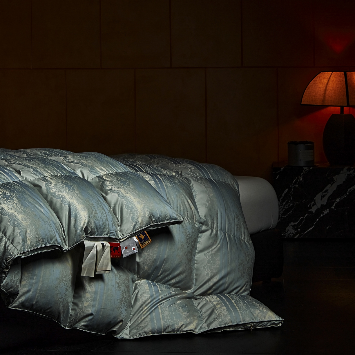 91家纺网 家纺一手货源 找家纺 暖羽屋羽绒馆 2025新款国标绒子95白鸭绒羽绒被子双人鸭绒被2米家用双人被芯被子 时空 蓝