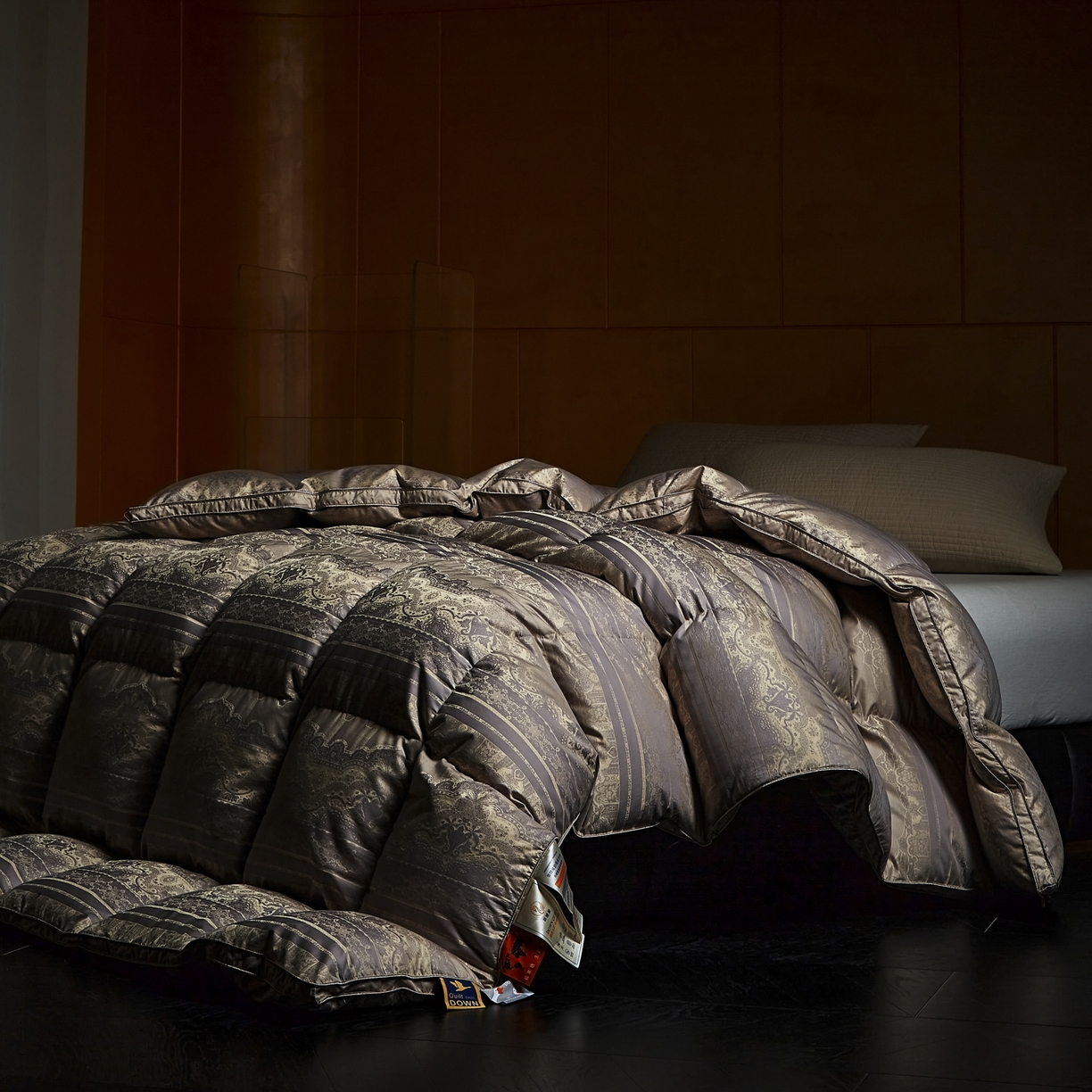 91家纺网 家纺一手货源 找家纺 暖羽屋羽绒馆 2025新款国标绒子95白鸭绒羽绒被子双人鸭绒被2米家用双人被芯被子 时空 灰