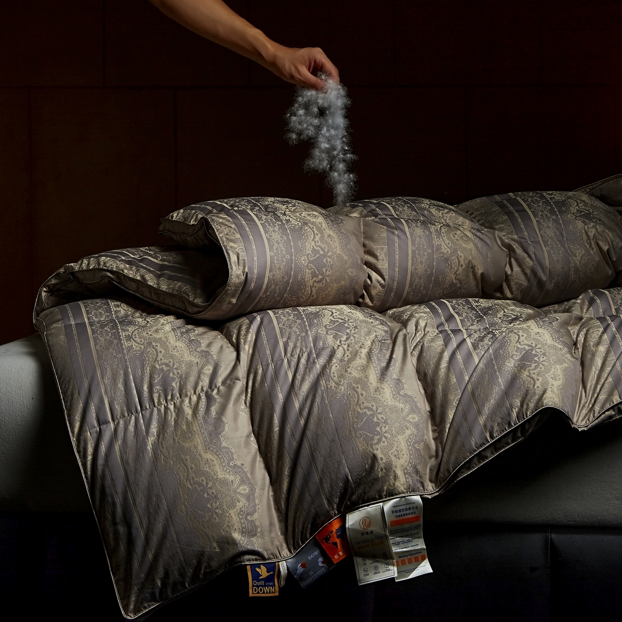 91家纺网 家纺一手货源 找家纺 暖羽屋羽绒馆 2025新款国标绒子95白鸭绒羽绒被子双人鸭绒被2米家用双人被芯被子 时空 灰