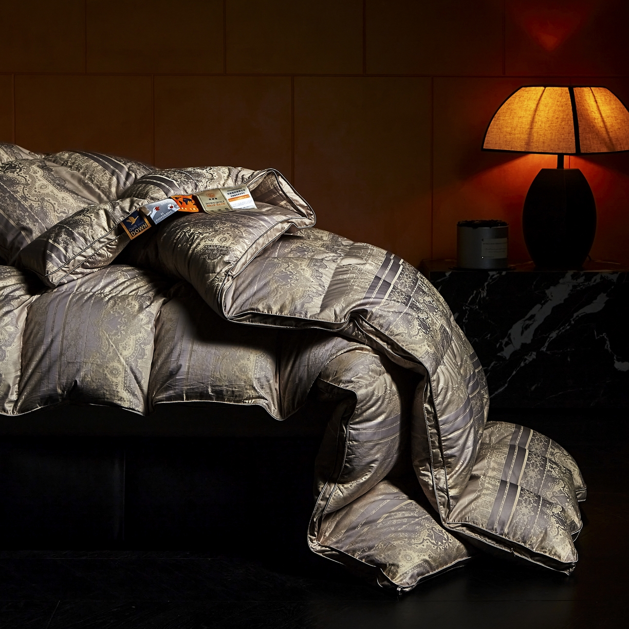 91家纺网 家纺一手货源 找家纺 暖羽屋羽绒馆 2025新款国标绒子95白鸭绒羽绒被子双人鸭绒被2米家用双人被芯被子 时空 灰