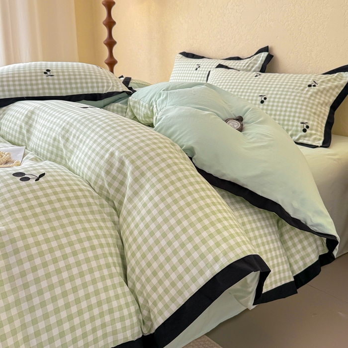 91家纺网 家纺一手货源 找家纺 米可2025新款水洗棉绣花花边款四件套 樱桃-绿