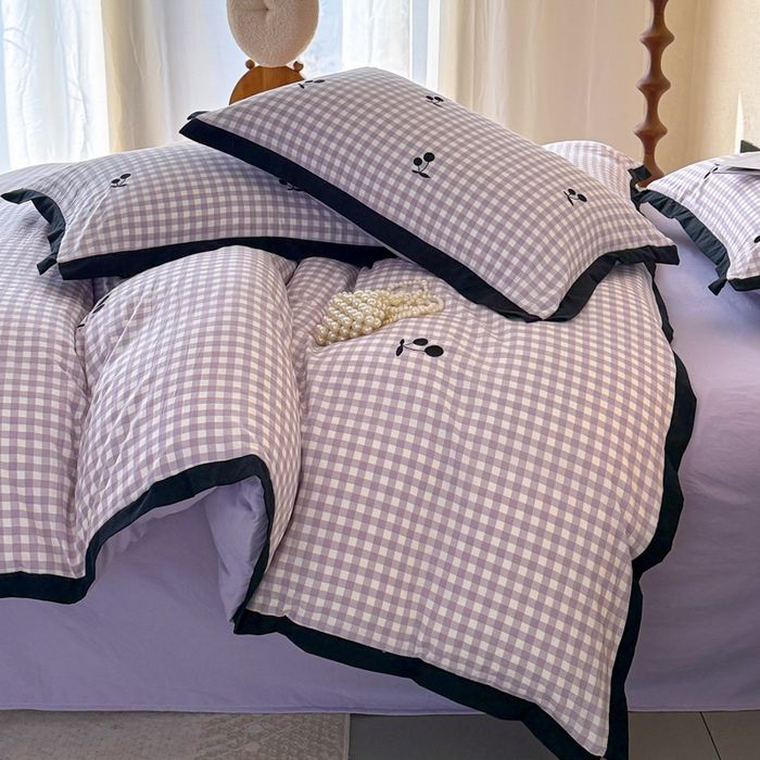 91家纺网 家纺一手货源 找家纺 米可 2025新款水洗棉绣花花边款四件套 樱桃-紫