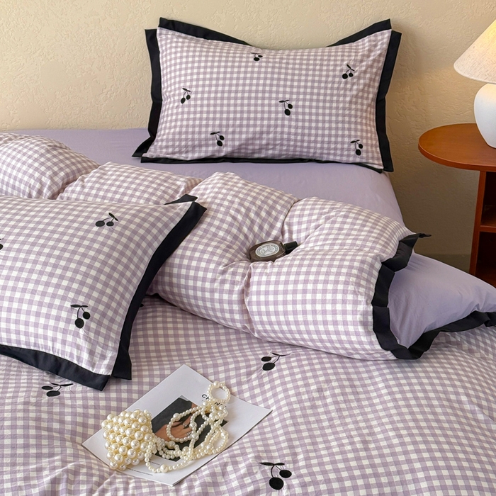 91家纺网 家纺一手货源 找家纺 米可 2025新款水洗棉绣花花边款四件套 樱桃-紫