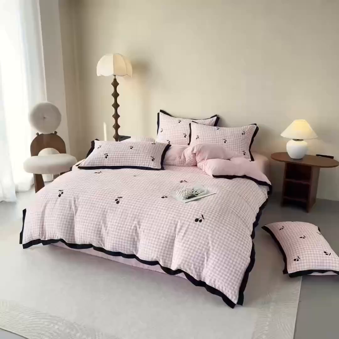 91家纺网 家纺一手货源 找家纺 （总）米可 2025新款水洗棉绣花花边款四件套