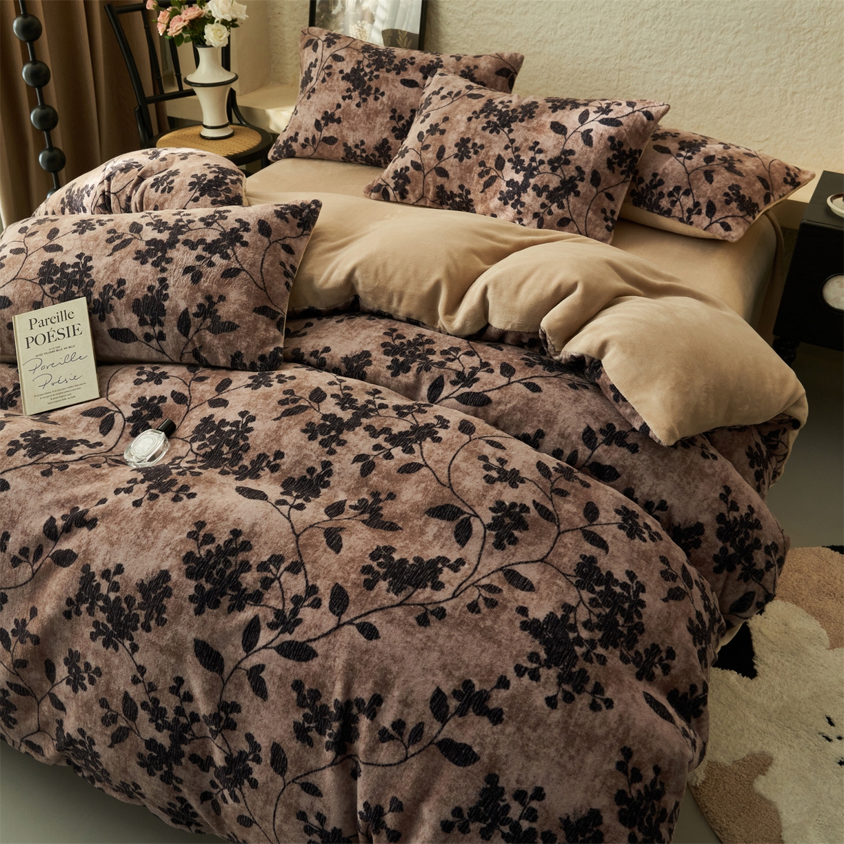 91家纺网 家纺一手货源 找家纺 金鹰 2025新款A类数码印花牛奶绒四件套绒套件 相思