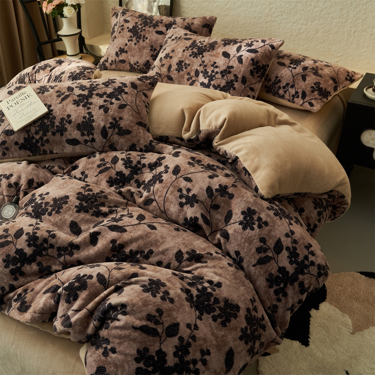 91家纺网 家纺一手货源 找家纺 金鹰 2025新款A类数码印花牛奶绒四件套绒套件 相思