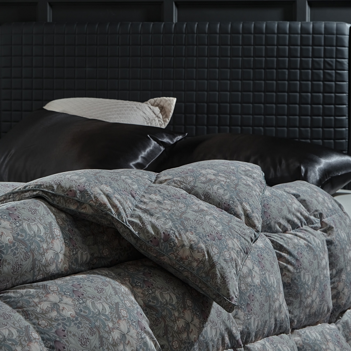 91家纺网 家纺一手货源 找家纺 暖羽屋羽绒馆 2025新款国标95白鸭绒被芯 羽绒被子鸭绒冬被春秋被双人2米被芯被子被芯 花语